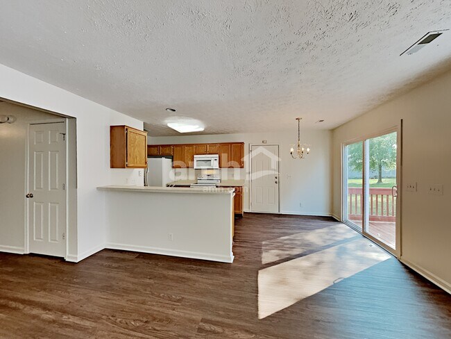 Building Photo - 800 Cainbrook Ct