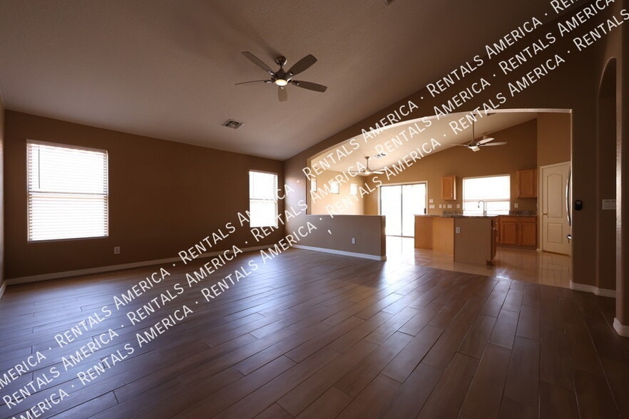 Building Photo - 42604 W Oakland Dr