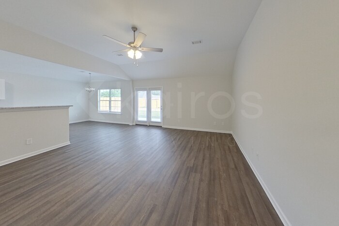 Building Photo - 1595 Fitzpatrick Rd