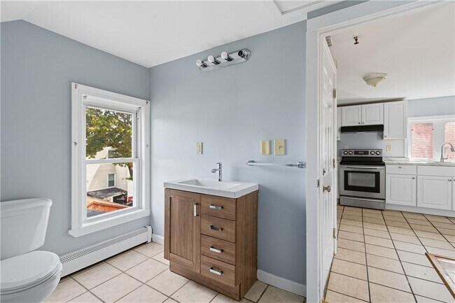 Building Photo - 555 Branch Ave