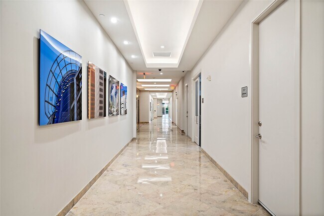 Building Photo - 3333 Allen Pkwy