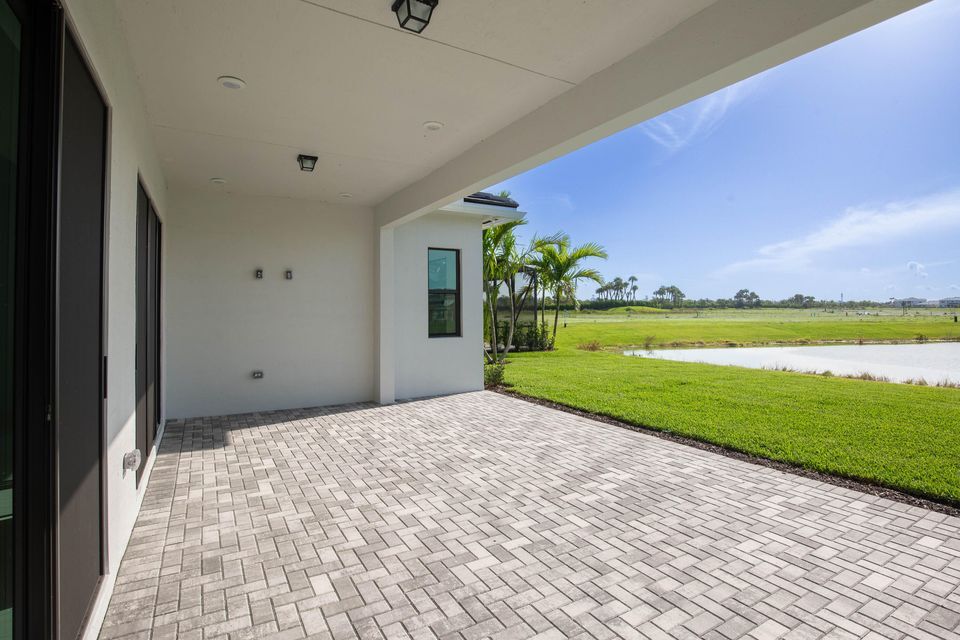 Building Photo - 5576 Captiva Ln