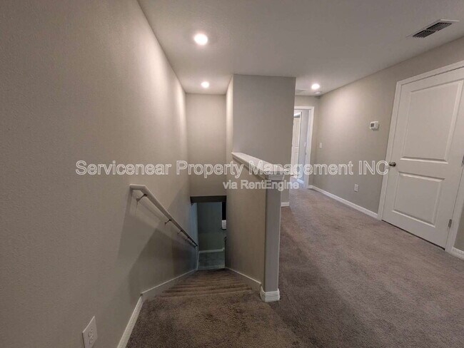 Building Photo - 11818 Dumaine Valley Rd