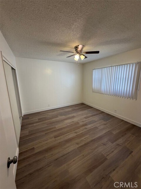 Building Photo - 4219 E 4th St