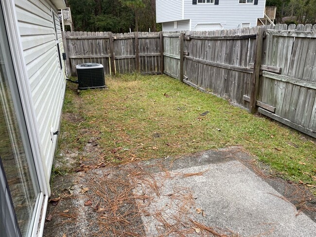 Building Photo - Masonboro Loop Rd | 3 Bedroom, 2 Bath