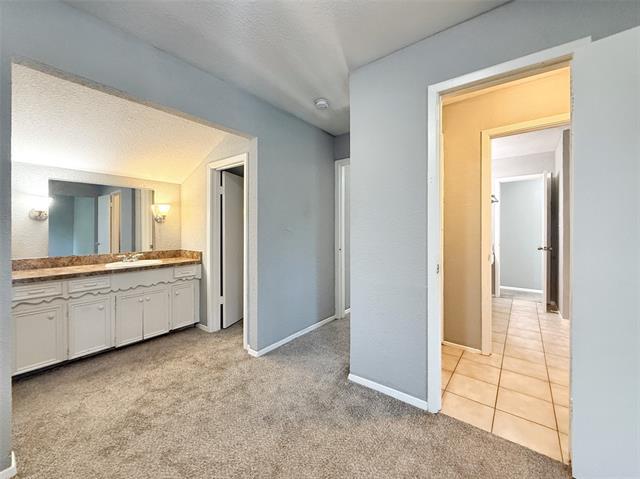 Building Photo - 405 Peninsula Dr