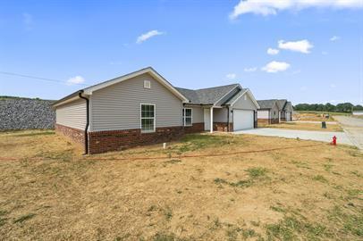 Building Photo - 320 Oak Grv Cir