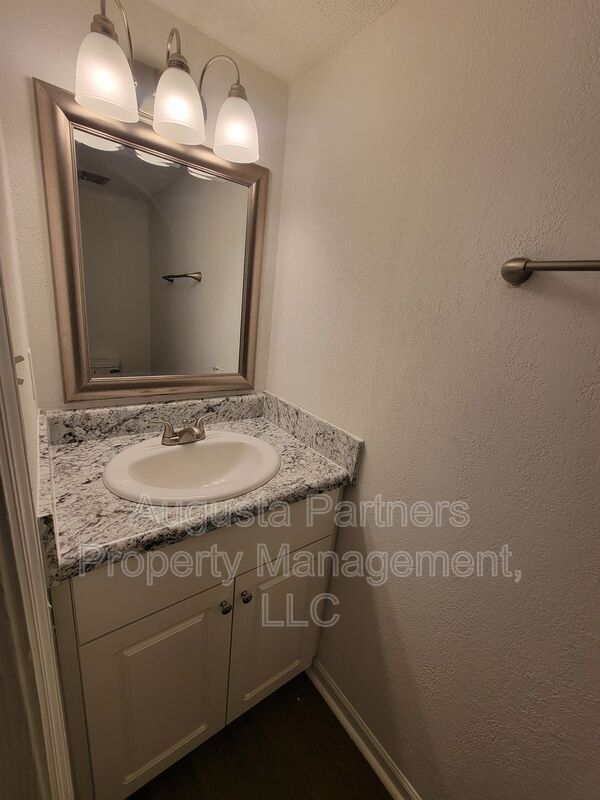 Building Photo - 777 Stevens Creek Rd