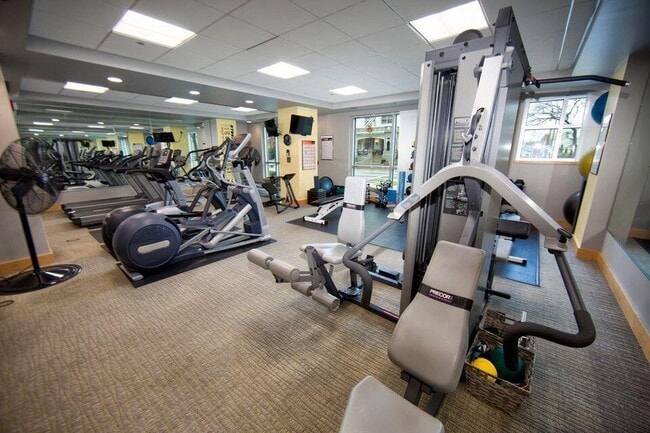 Building Photo - 1522 N Prospect Ave