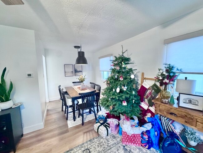 Building Photo - 130 N 500 E