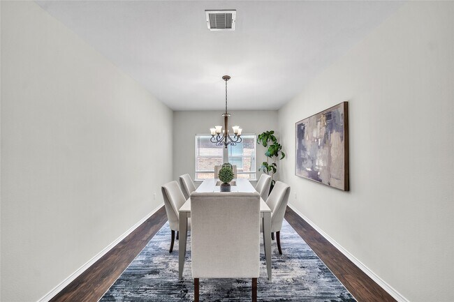 Building Photo - 1911 Mound Lake Dr