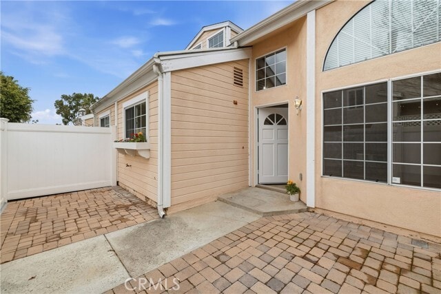 Building Photo - 2217 Vanderbilt Ln