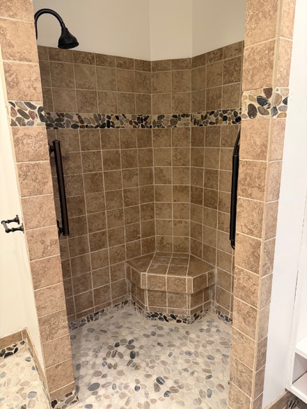 Building Photo - 113 Skeels Ave