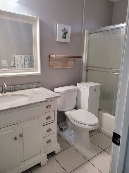 Building Photo - 685 Las Tablas Rd