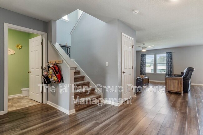 Building Photo - 2522 Lantana Ln