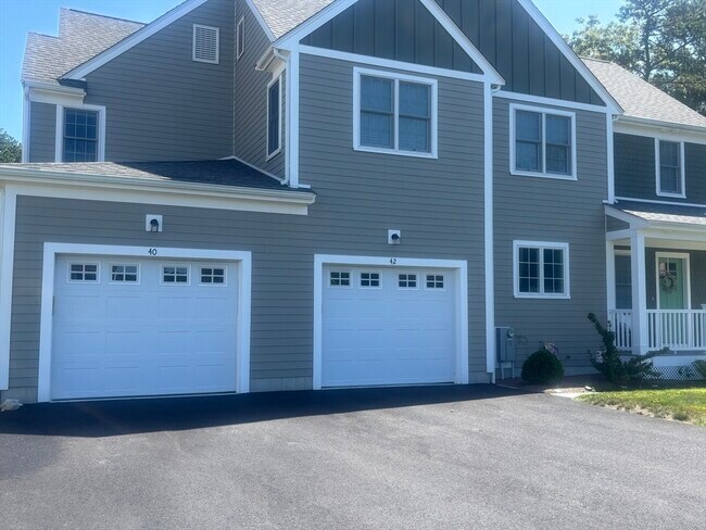 Building Photo - 40 Drum Dr
