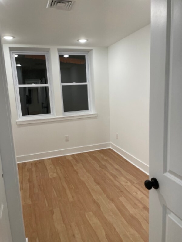 Building Photo - 1541 S Etting St