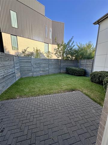 Building Photo - 2222 N Prairie Ave