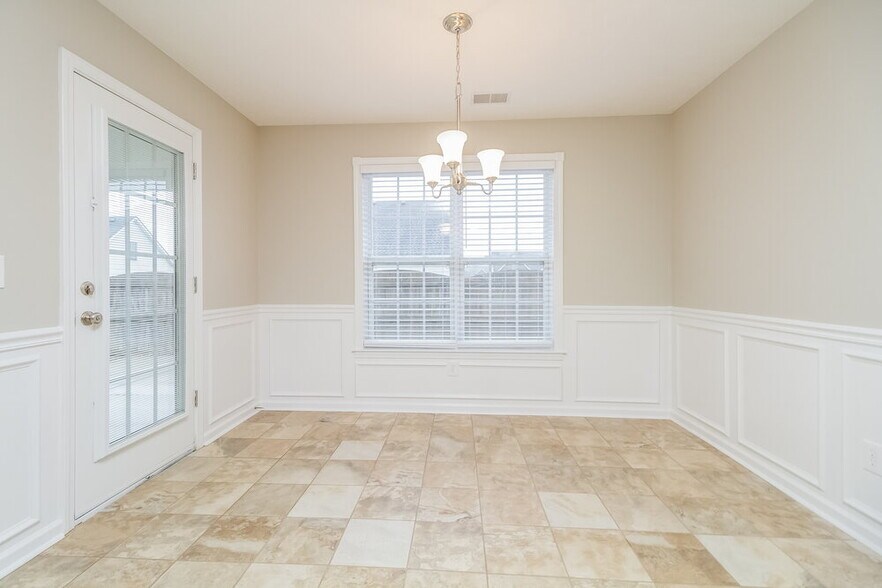 Building Photo - 3360 Cornerstone Dr