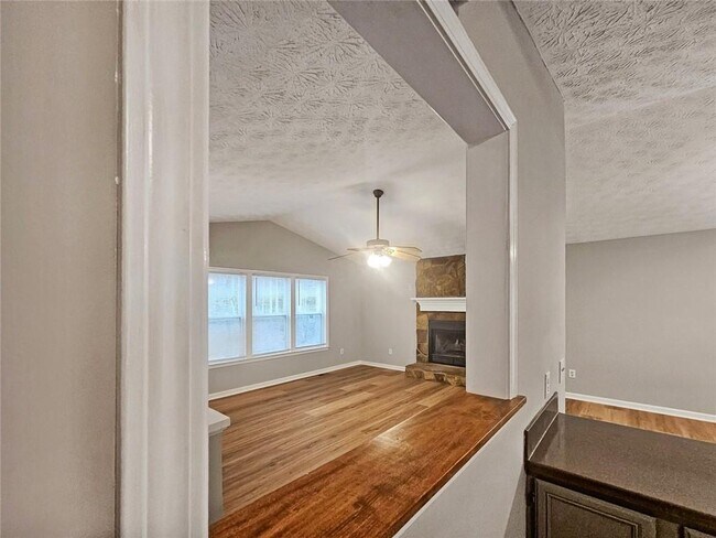 Building Photo - 271 Ridge Run Dr