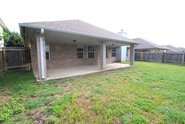 Building Photo - 2908 Tucson Dr