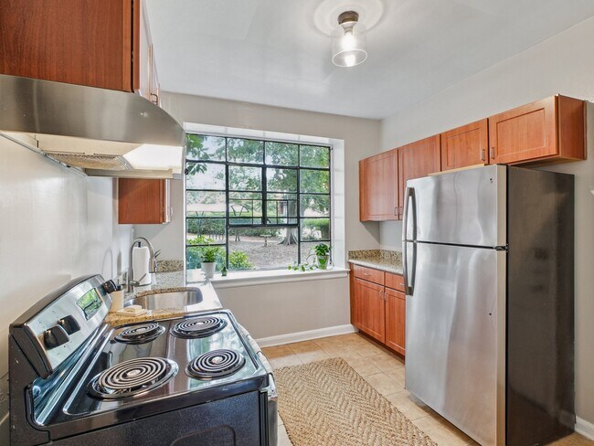 Floorplan - Cameron Court Apartments