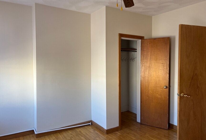 Building Photo - 82 Hampshire St