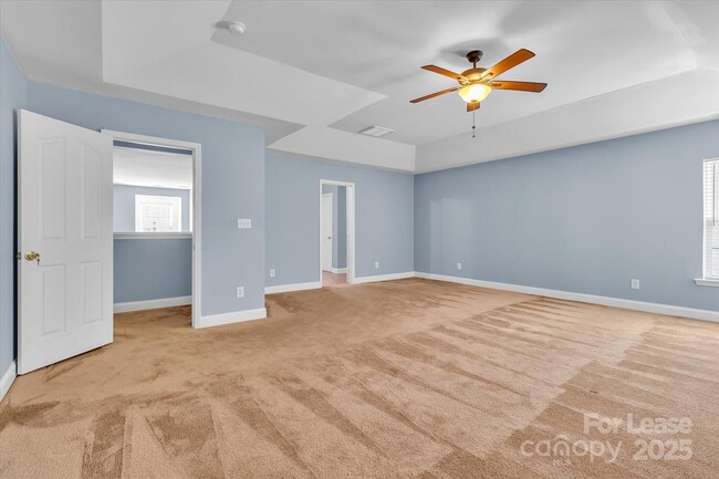 Building Photo - 15635 Normans Landing Dr