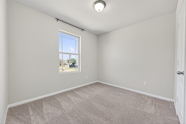 Building Photo - 940 21st St