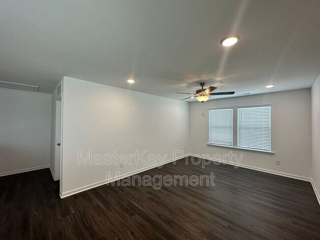 Building Photo - 1202 Briar Gate Dr