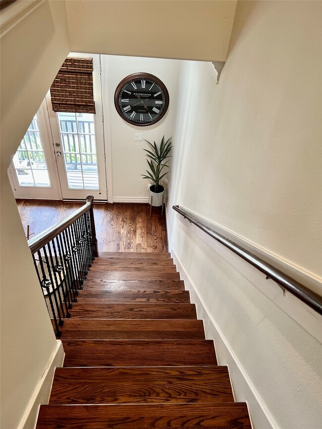 Building Photo - 3255 Maxroy St