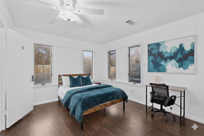 Building Photo - 404 Nottingham Dr