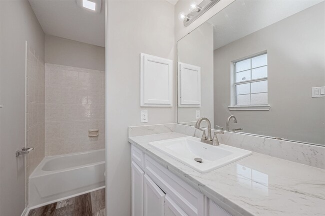 Building Photo - 8714 Garrett St