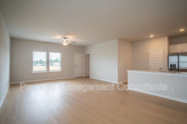Building Photo - 22772 Dashwood Ln