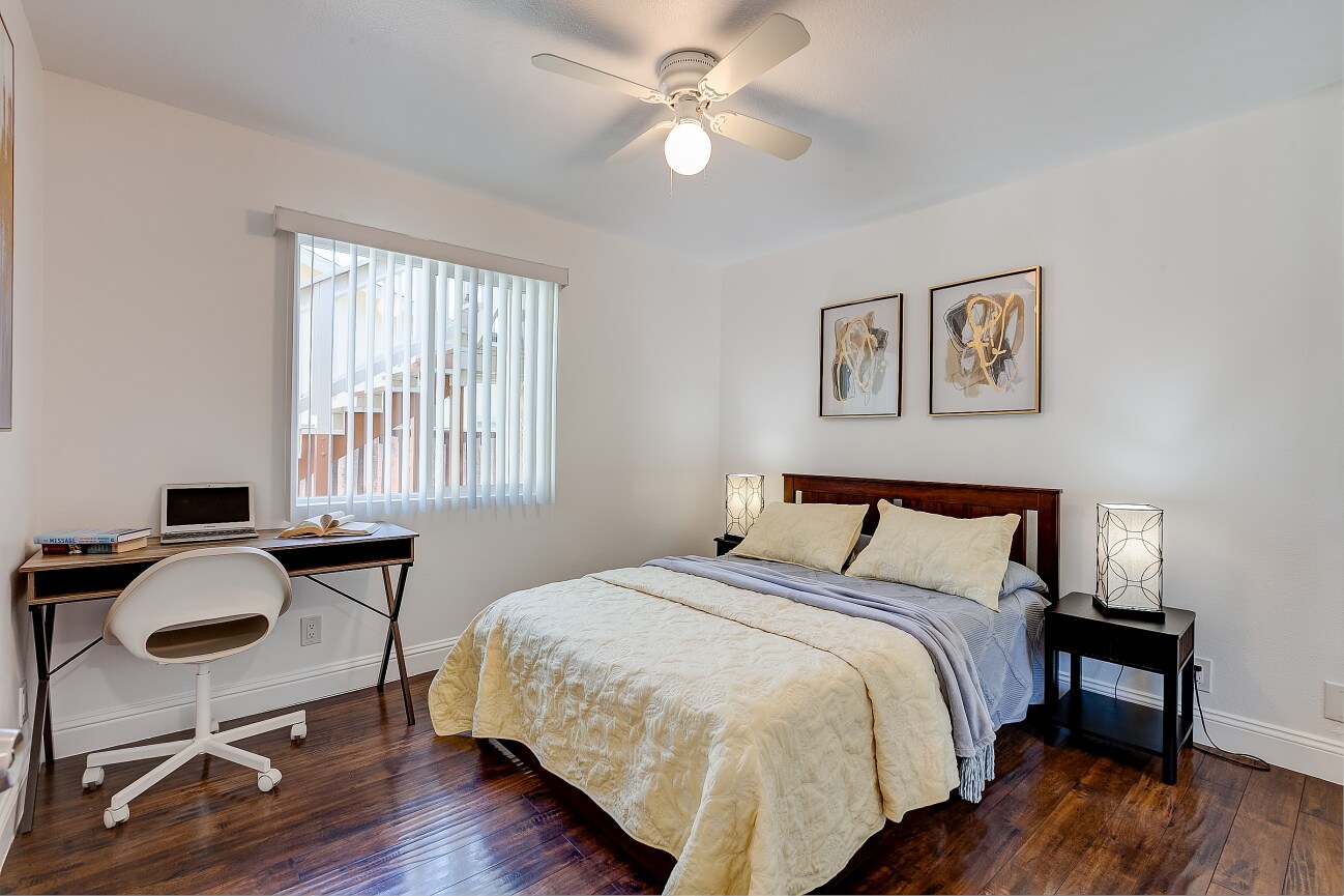 Building Photo - 3047 Montevideo Dr