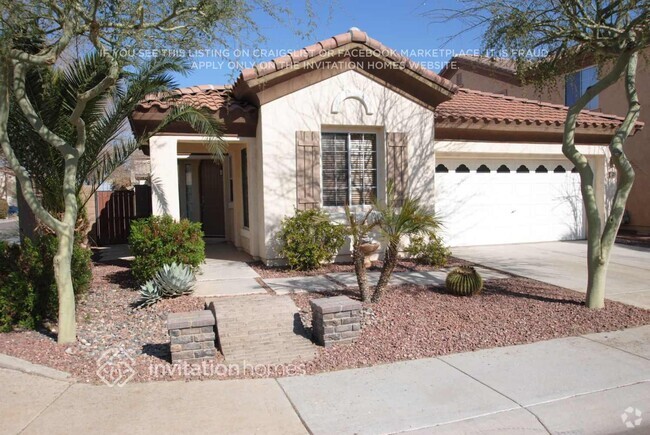 Building Photo - 2032 E Carla Vista Dr