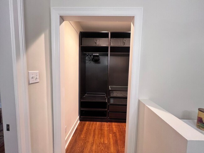 Building Photo - $500 MOVE IN SPECIAL!!! Fully Updated Home in San Leandro Available for Rent!!