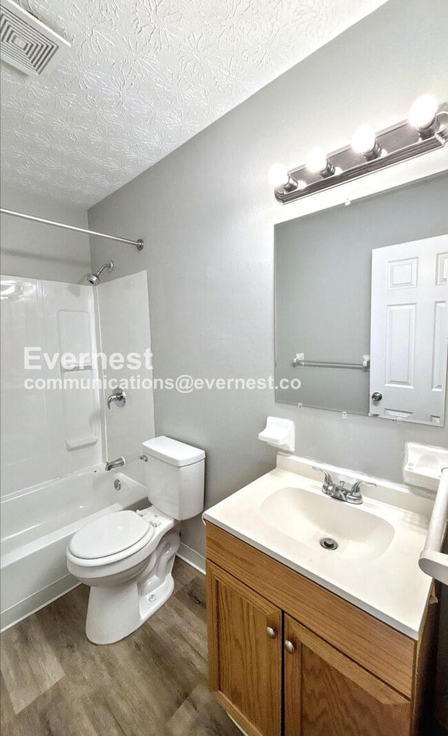 Building Photo - 3415 Bremen St