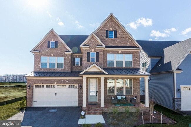 Building Photo - 6547 Clubhouse Dr
