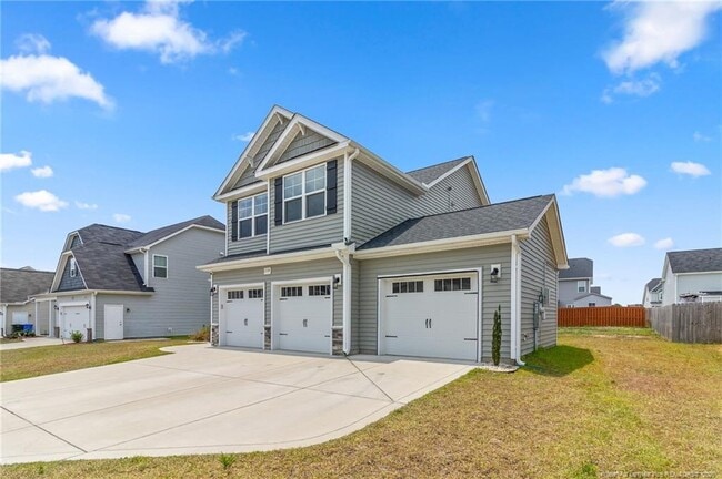 Building Photo - 1319 Water Leaf Dr