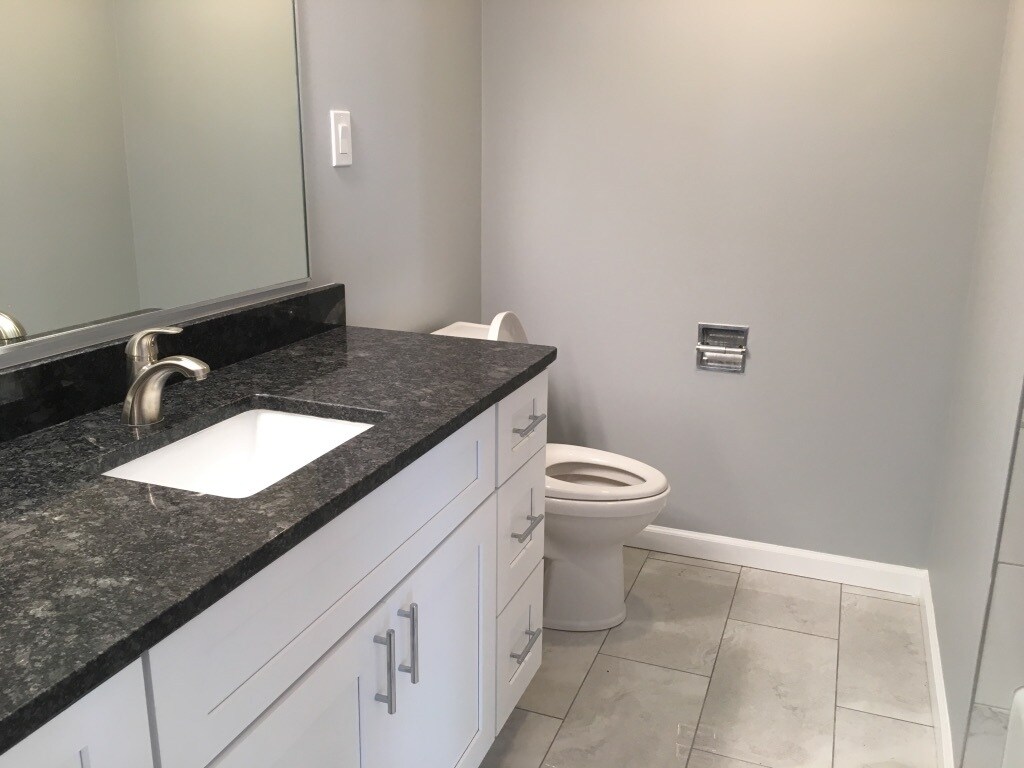 Building Photo - 3705 S George Mason Dr