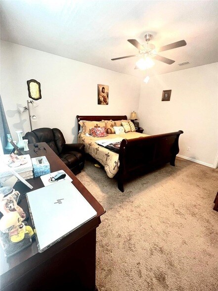 Building Photo - 2212 Moonsail Ln