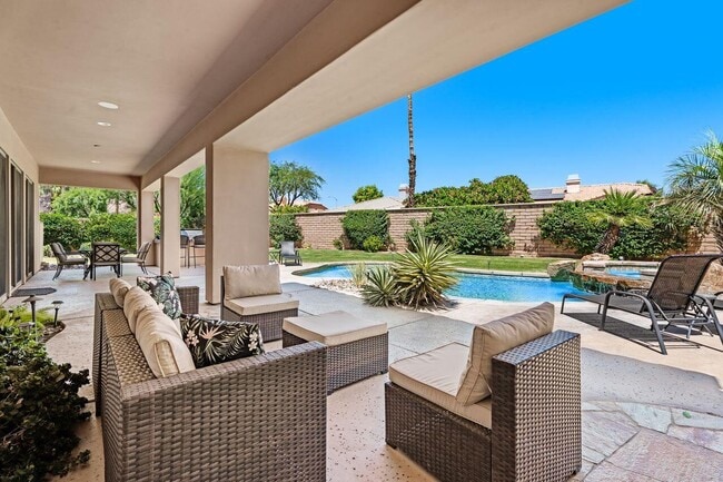 Building Photo - 48476 Bighorn Dr