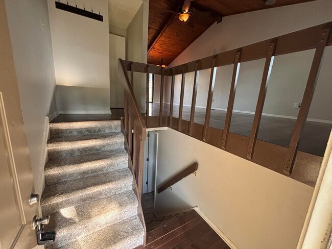 Building Photo - 577 El Paseo Pl
