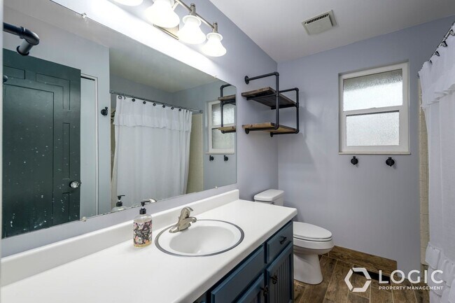 Building Photo - 2718 Ferron Dr