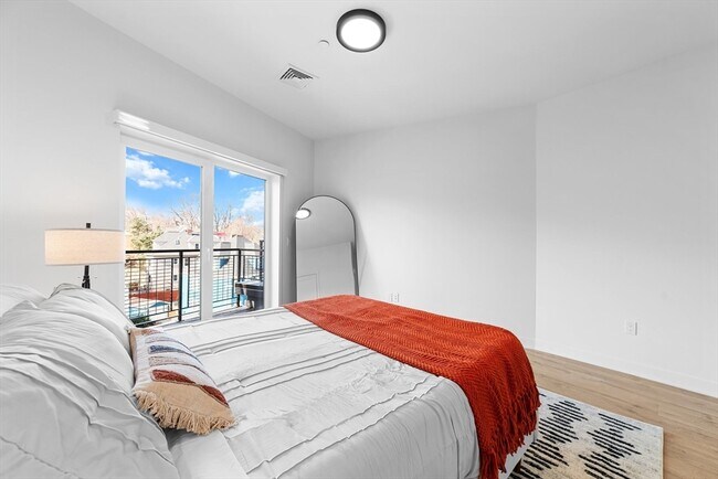 Building Photo - 500 Talbot Ave