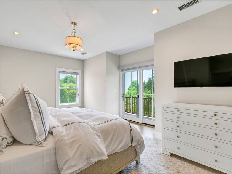 Building Photo - 48 Harvest Ln