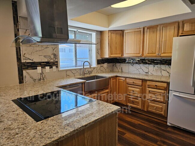 Building Photo - 7309 Cardigan Cir NE