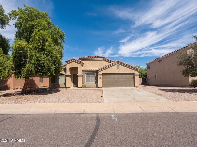 Building Photo - 10520 W Magnolia St