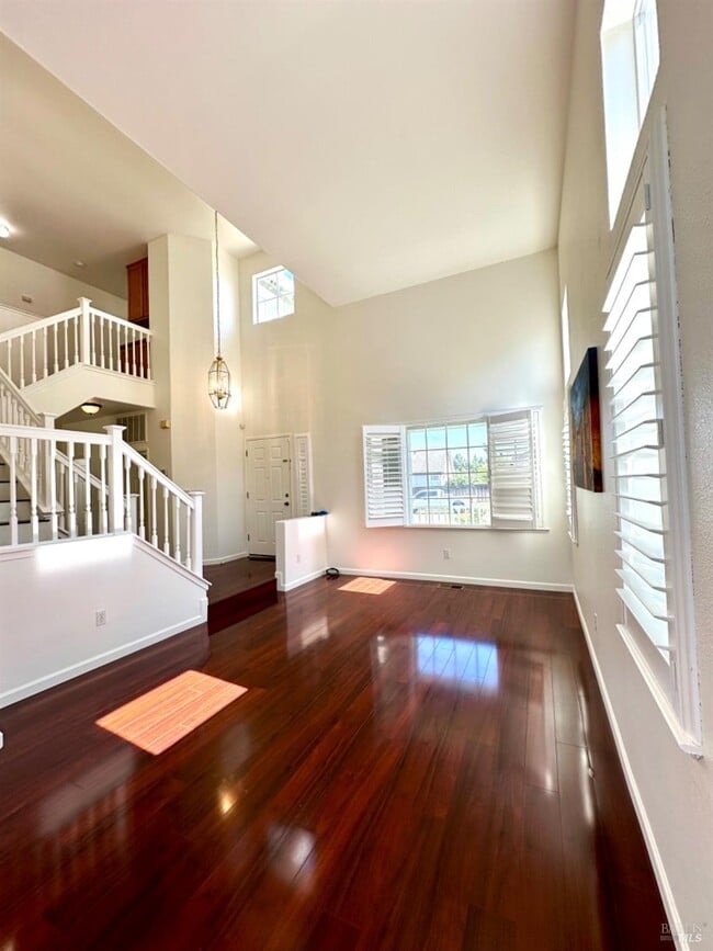 Building Photo - 622 Stonehenge Dr